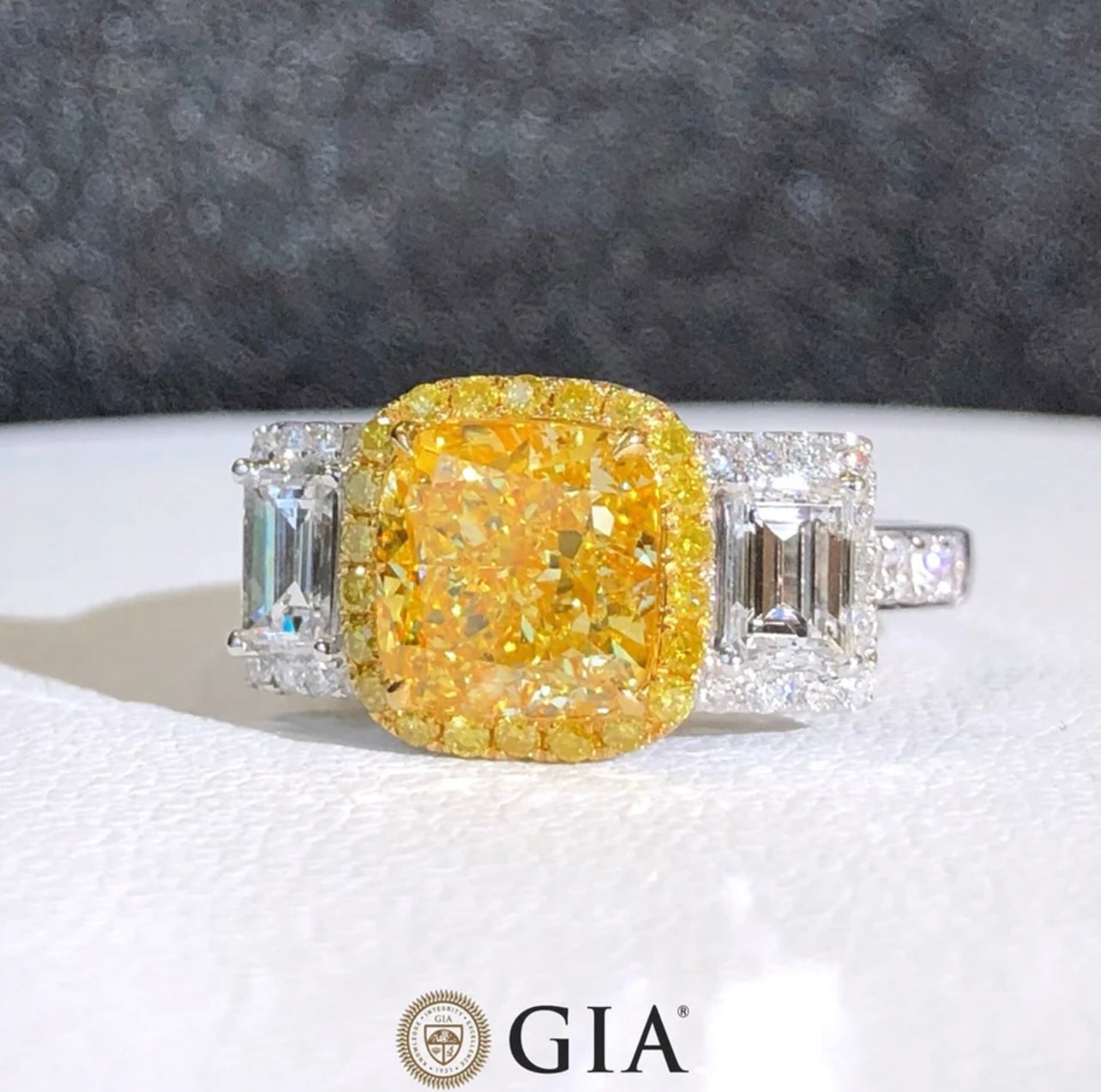 Beautifully Designed 8.00 Carat Argyle Fancy Vivid Cushion Cut Diamond Ring Flawless Diamond GIA Dossier Certificate Exclusively Made.