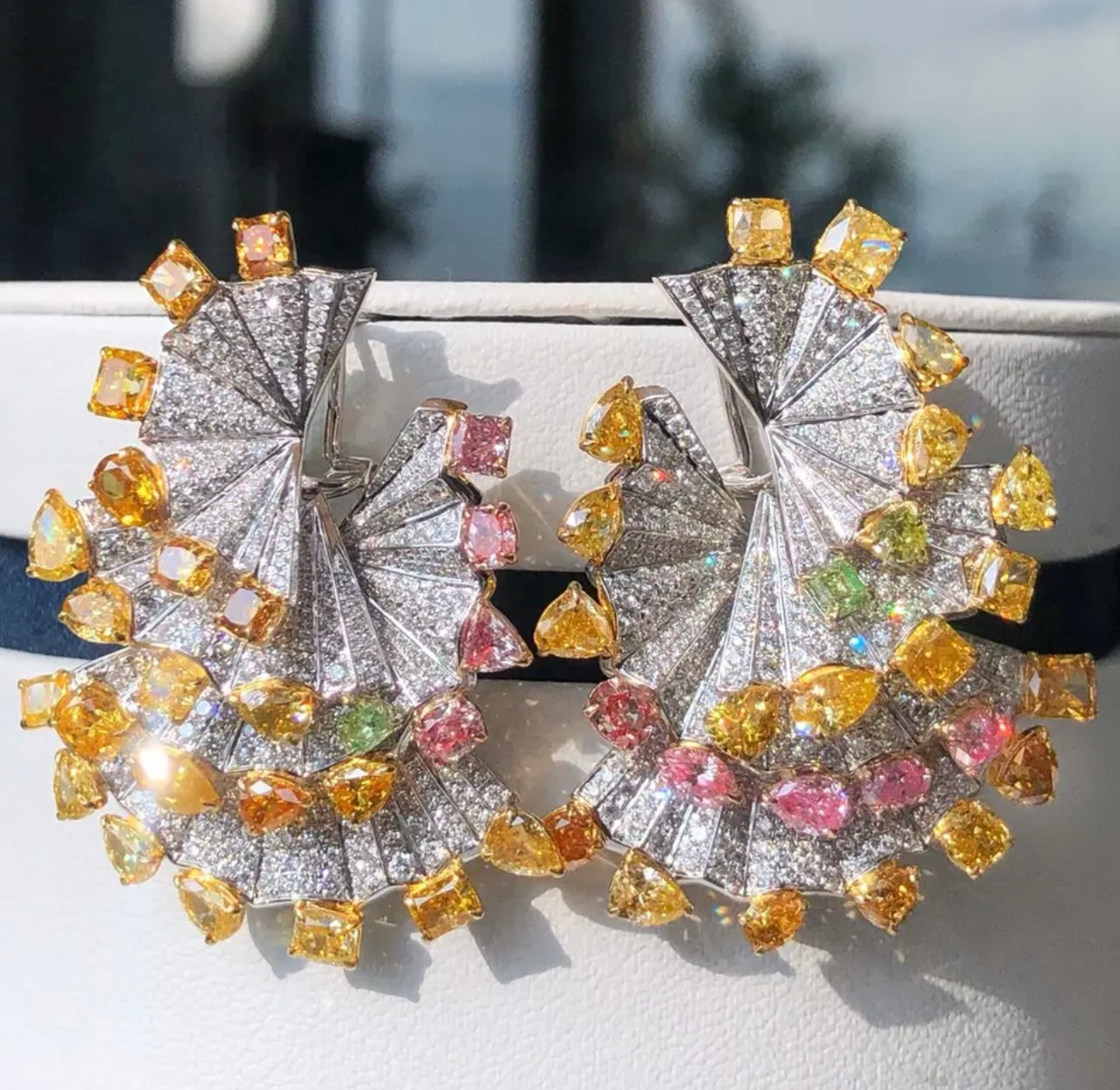 100 Carats Fancy Vivid Colour Diamond Earrings VVS1 GIA Dossier
