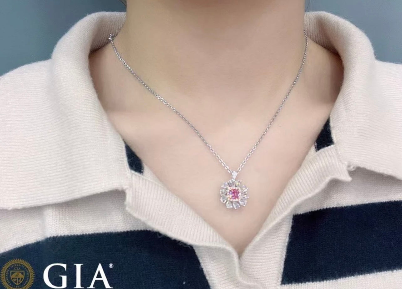 Investment opportunity Argyle Red Diamond 2.00 Carat Fancy Vivid Red Flawless Brilliant Cushion Cut GIA Dossier + Argyle Dossier