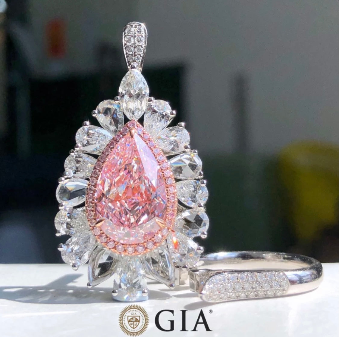 10 Carat Rare type 2A Argyle Fancy Vivid Pink Diamond Brilliant Pear Cut GIA