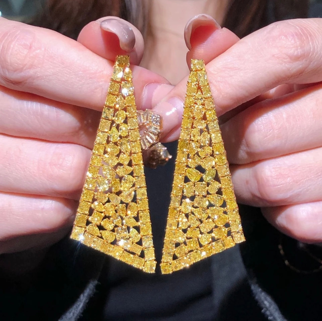 Rare 100 Carats Argyle Fancy Vivid Yellow Diamond Earrings The Exclusive Craftsmanship Edition