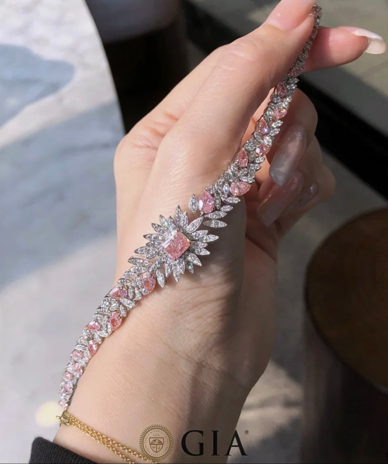 Very Rare 100 Carat +22x 0.50 Carat Fancy Pink Vivid Pear Cut Diamonds + 2.00 Argyle Fancy Vivid Radiant Cut Diamond VVS2 GIA Dossier