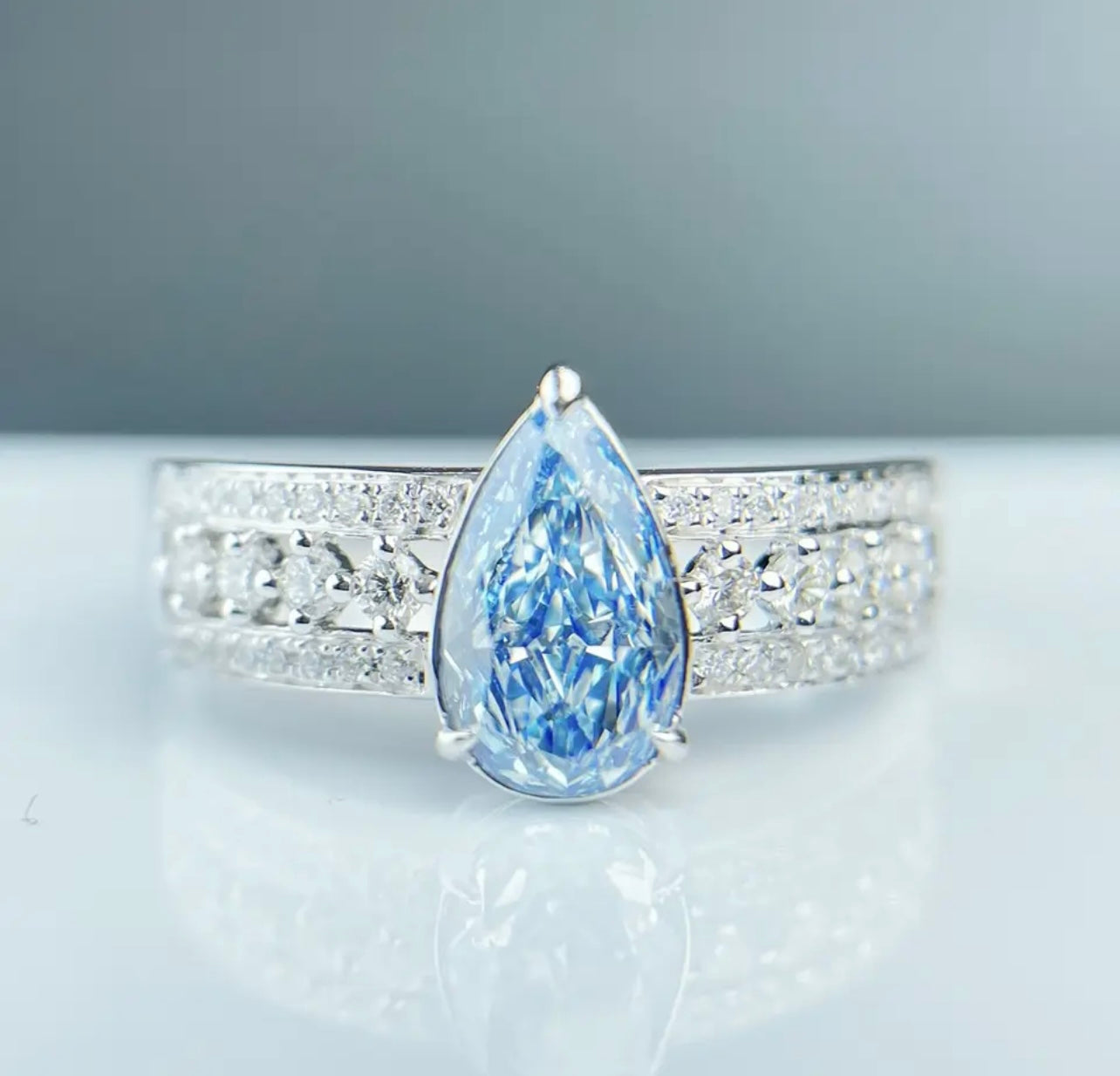 Extremely Rare Fancy Vivid Blue Diamond Ring, Flawless Type 1ab, GIA Dossier Certificate- GIA 1ab Certificate