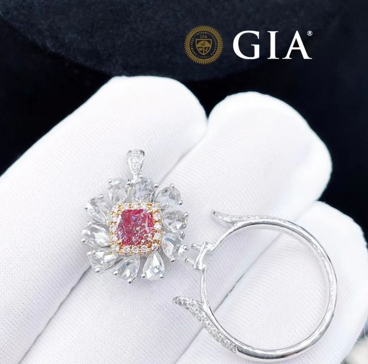 Investment opportunity Argyle Red Diamond 2.00 Carat Fancy Vivid Red Flawless Brilliant Cushion Cut GIA Dossier + Argyle Dossier