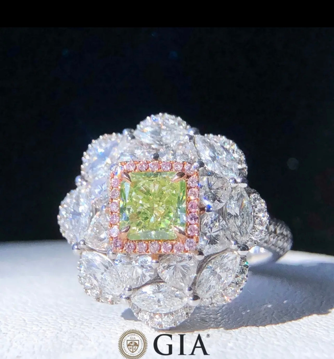 Rarest Vivid Green Princess Cut Diamond Ring and Necklace Clarity IF Set with Solid 18K White Gold all Natural Earth Mined GIA Certificate Dossier.